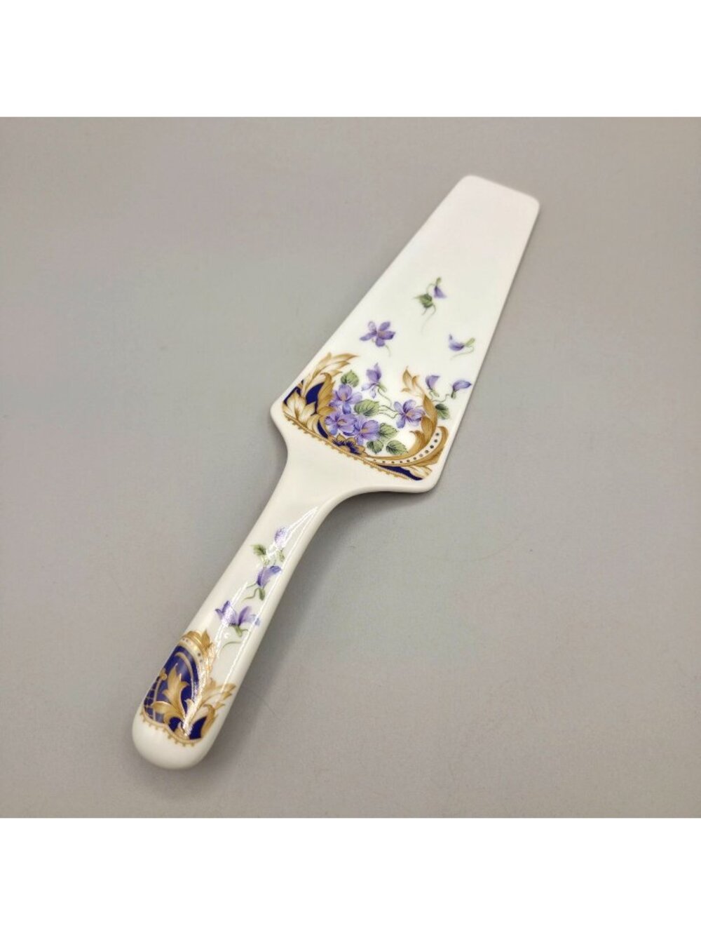 Royal Violets Porcelain Cake Pie Server Purple Gold Accents Andrea By Sadek